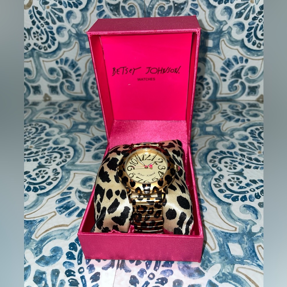 Betsy Johnson Watch Cheetah Leopard Print Band Gold Tone  NOT WORKING